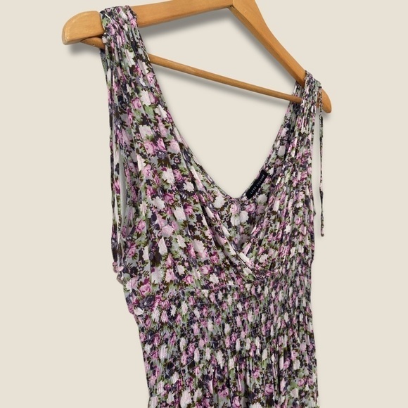 LOVE Culture Floral Dress - Picture 5 of 9